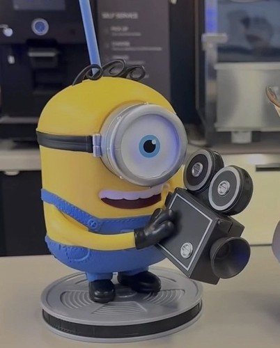 Minions and monsters - monsters, camera